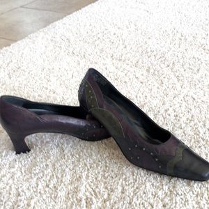 Margaret Jerrold  21/2” heel shoe. Multi color.